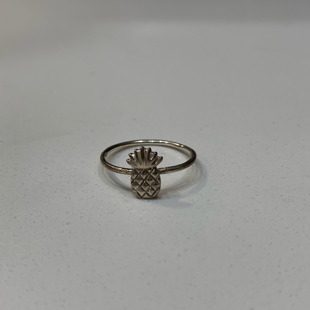 Various rings - Picture 3 of 8